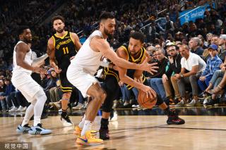 胁使他成为 胁使他成为